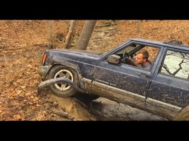 Idiot in Jeep Challenges Land Cruiser - YouTube