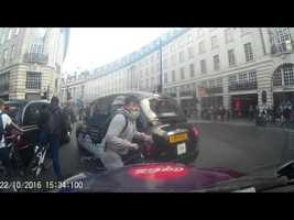 London's junior cyclists running red light - YouTube