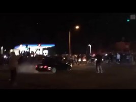 /o/ and /pol/ go drifting at a Trump protest - YouTube