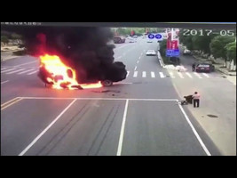 Motorcycle exploded upon crashing into truck - YouTube