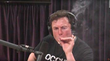 https://i2.cdn.turner.com/money/dam/assets/180907163355-elon-musk-joe-rogan-smoking-1280x720.jpg