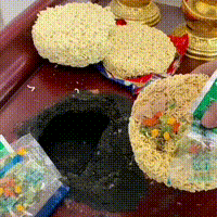 https://vid.pr0gramm.com/2019/05/07/aced32c8b9731879.mp4