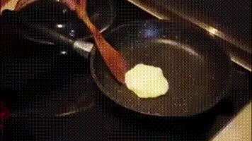https://vid.pr0gramm.com/2019/06/29/eabbd875f48d14f8.mp4