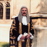 https://upload.wikimedia.org/wikipedia/commons/7/74/Robert_Goff_as_an_appellate_judge.jpg